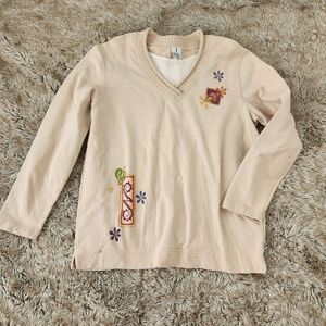 Silver Wear Faux Embroidered V-Neck Beige Sweatshirt‎ Size Small